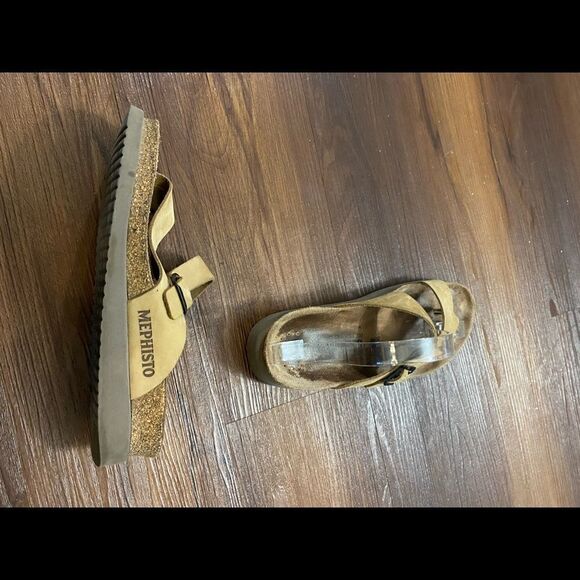 MEPHISTO 'Helen' Sandal  - Picture 7 of 11